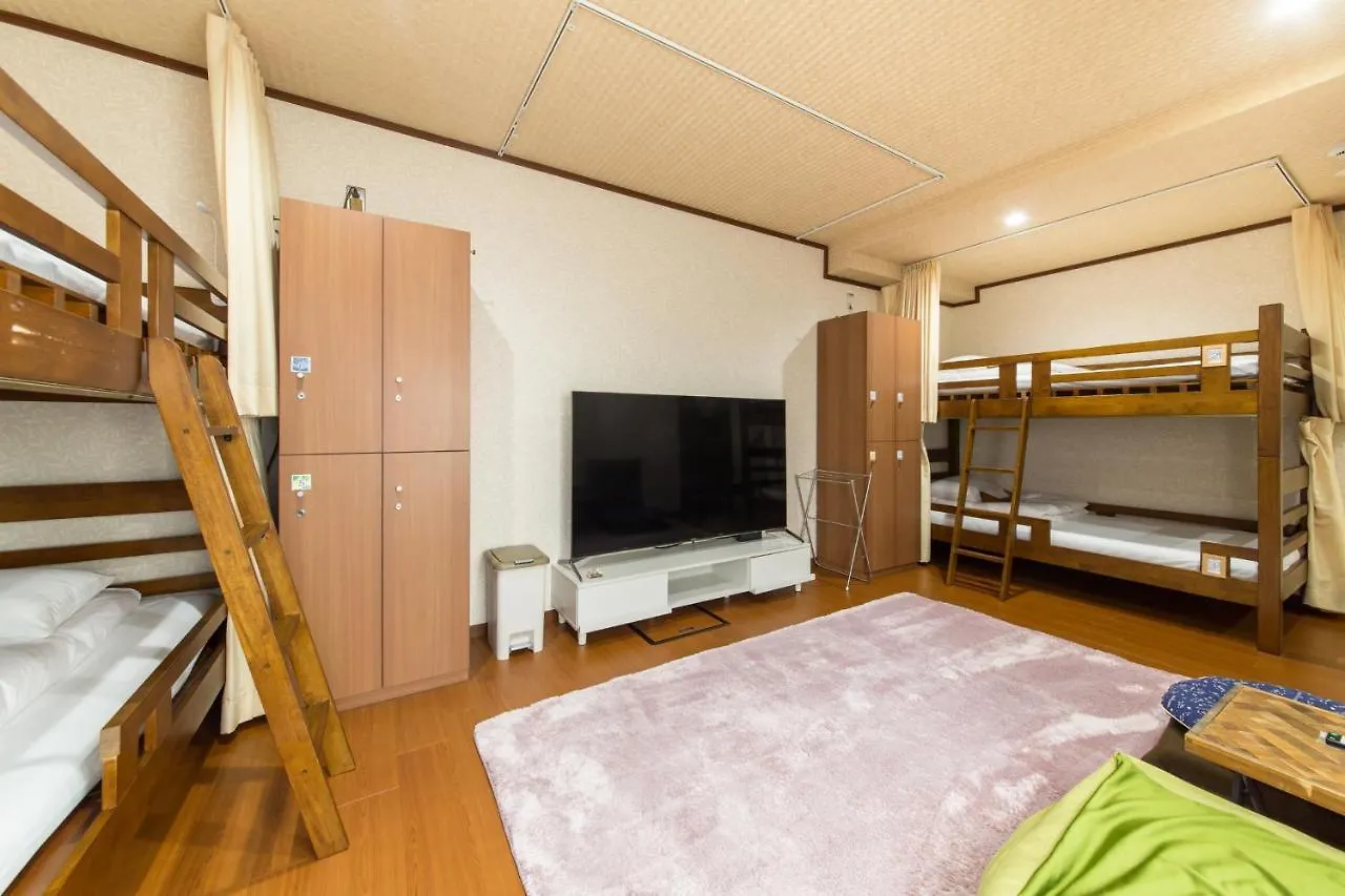 Woman Only Guesthouse Nanohana Kjóto Japonsko